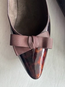 Stuart Weitzman Tortoise Shell Patent Leather Bow Flats Size 7 M Made In Spain - Picture 1 of 18
