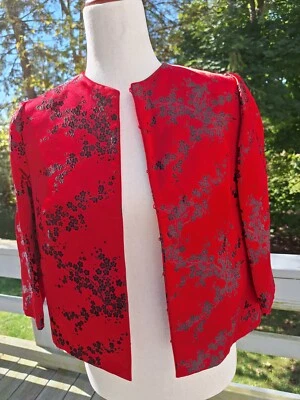 Seda vintage feminina (?) Jaqueta Shrug sob medida por George Chen vermelha e preta - Imagem 1 de 4