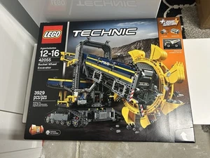 LEGO Technic Bucket Wheel Excavator (42055) - Retired, New & Sealed - Picture 1 of 8