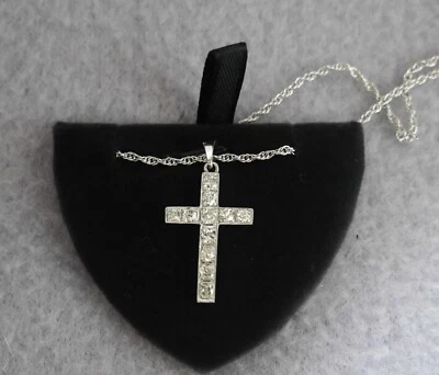 Colgante Cruz Diamante Incluye Cadena Foto 1 de 4
