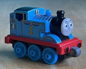 Thomas & seine Freunde Take N Play Abenteuer Schloss Thomas Die-Cast Zug - Bild 1 von 8