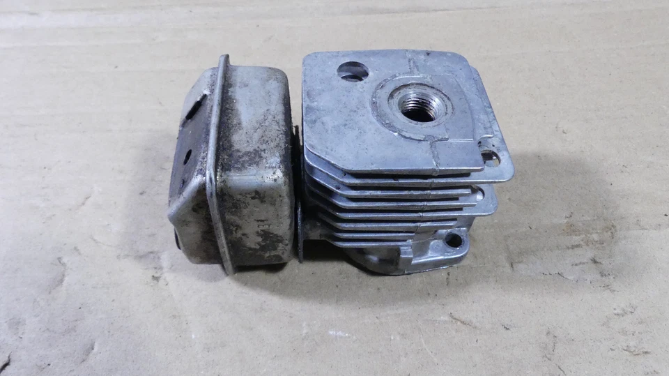 Weed Eater GHT225LE Gas Hedge Trimmer Parts - Image 1 of 1