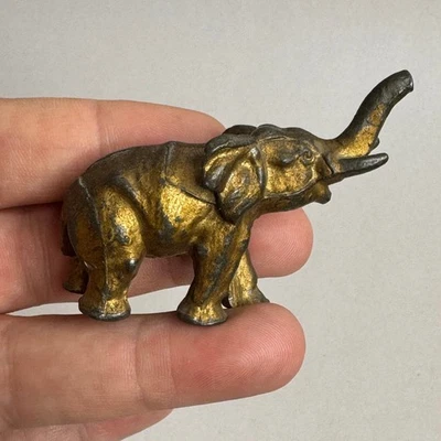 Estatuilla de elefante pequeña vintage trunco encanto de la suerte 2,5" Foto 1 de 4