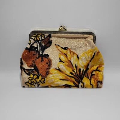 Cute Vintage Velvet Strawberry Floral Coin Purse - Image 1 of 4
