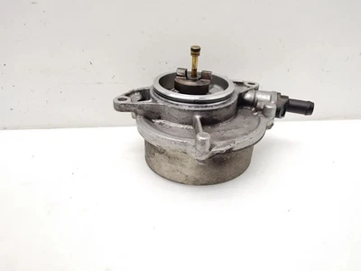 Bomba de vacío Volkswagen Touareg I 2005 diésel 165 kW 057145100T MIN50908 Foto 1 de 4