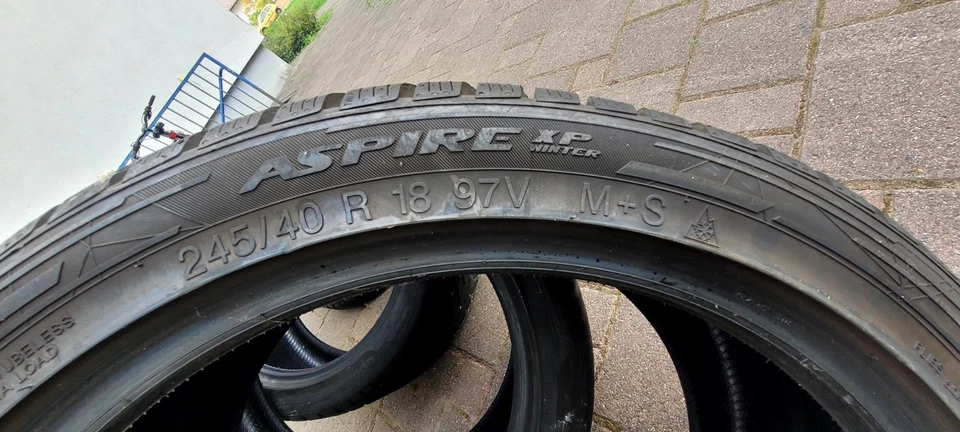 Winter Reifen 245 40 18 - Bild 1 von 4