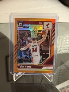 2024-25 Donruss Optic #200 Tyler Herro Orange Holo Prizm 044/175 - Imagen 1 de 2
