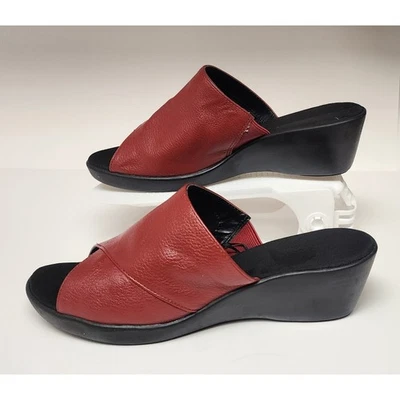 Aerosoles Women's Faux Leather Wedge Sandals Slip On Slides Red Leather Size 10W - Image 1 of 4
