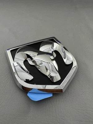 Dodge Ram 1500 2500 3500 2011-2018 tapa puerta trasera emblema logotipo insignia símbolo usado Foto 1 de 4