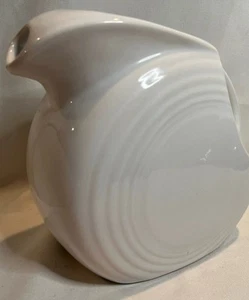 Jarra de disco grande Fiestaware 67 oz jarra blanca - Imagen 1 de 5