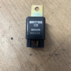 Relé Mitsubishi GTO MB627895 - Imagen 1 de 3