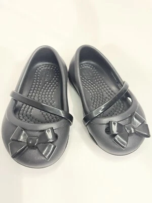 Bebé Niña Crocs Talla 4 - Negro Con Lazos - ¡Nuevo! Foto 1 de 3