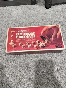 Vintage Scrabble Crossword Cubes Game 1968 Selchow & Righter Complete - Picture 1 of 3