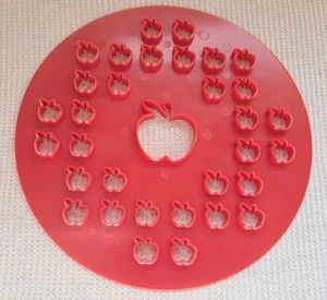 Apple Pie Crust Guide & Top Cutter 9.75" Red - Picture 1 of 4