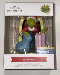 Hallmark GRINCH en CHIMENEA Dr Seuss Resina Navidad ORNAMENTO Walmart 2025 - Imagen 1 de 2