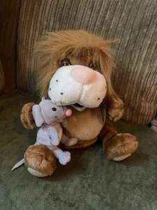 Funtime Gifts GEMMY Singender Löwe & Maus Der Löwe schläft heute Nacht Plüsch mit Etikett - Bild 1 von 2