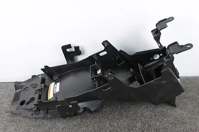 Yamaha FZ6R 2013 13 plástico debajo del guardabarros - FZ6 Foto 1 de 4