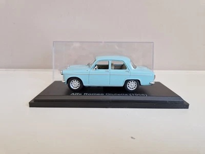 Hachette IXO 1/43 Alfa Romeo Giulietta - Azul claro - 1958 Foto 1 de 4