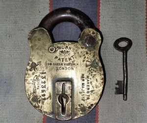 Antique Collectible Rare Early Period Chubbs Chubb London Brass Padlock Lock Key - Picture 1 of 9