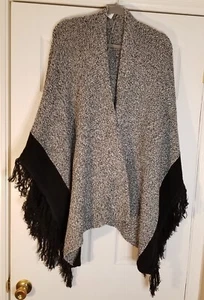 Cabi Pepper Capa Poncho Chal Suéter Envoltura Flecos Talla Única - Imagen 1 de 6