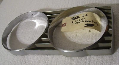 Lincoln Continental 66 1966 cabeza luz moldura bisel anillo LH Foto 1 de 4