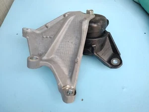 2014-2020 Acura RLX Left Driver Engine Mount Motor Bracket OEM 15 16 17 18 19 20 - Picture 1 of 4