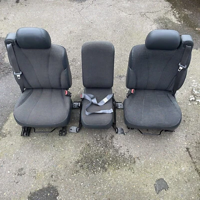 Fundas de asiento de cuero de repuesto para Chevrolet Avalanche 1999-2006 Foto 1 de 4