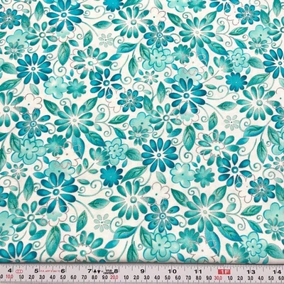 Acolchado en blanco plateado metálico floral verde azulado y agua 2008 remanente de media yarda de algodón Foto 1 de 2