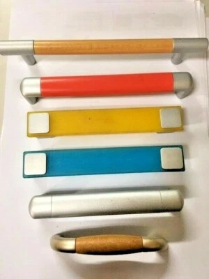 Stock 6 maniglie x mobile ABS plastica legno cromo varie misure vari colori - Immagine 1 di 4