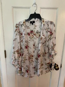 Iz Byer Women's Blouse L White Pink Floral Button-Up 3/4 Sleeve NWT New with tag - Picture 1 of 4