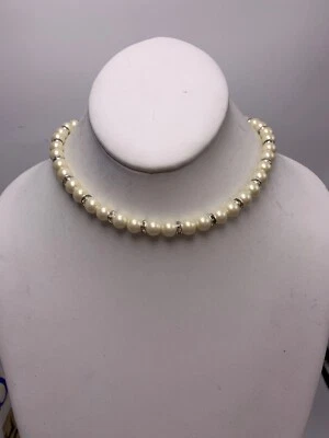 Collar rondelle pavé perlas de imitación tono plata Carolee "The Lexie" #218a $65 Foto 1 de 4