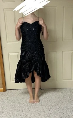 Vestido de graduación vintage de Rob Hill For Mister Jay Foto 1 de 4