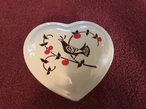 Ceramic Heart Shaped Trinket Box - Picture 1 of 4