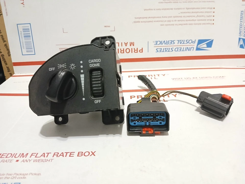 Dodge Ram 1500 2500 1999-2001 OEM interruptor de luz de cabeza y enchufe [sin niebla} Foto 1 de 4