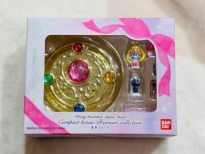 Bandai Sailor Moon Transformation Brooch Compact House Premium Collection - Picture 1 of 7