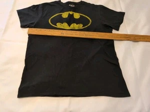 Batman T-Shirt Boys Size Large  Black with Yellow Logo Short Sleeve Crewneck - Picture 1 of 6