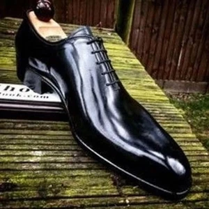 Zapatos de vestir formales Oxford formales negros de cuero genuino hechos a mano para hombre - Imagen 1 de 3