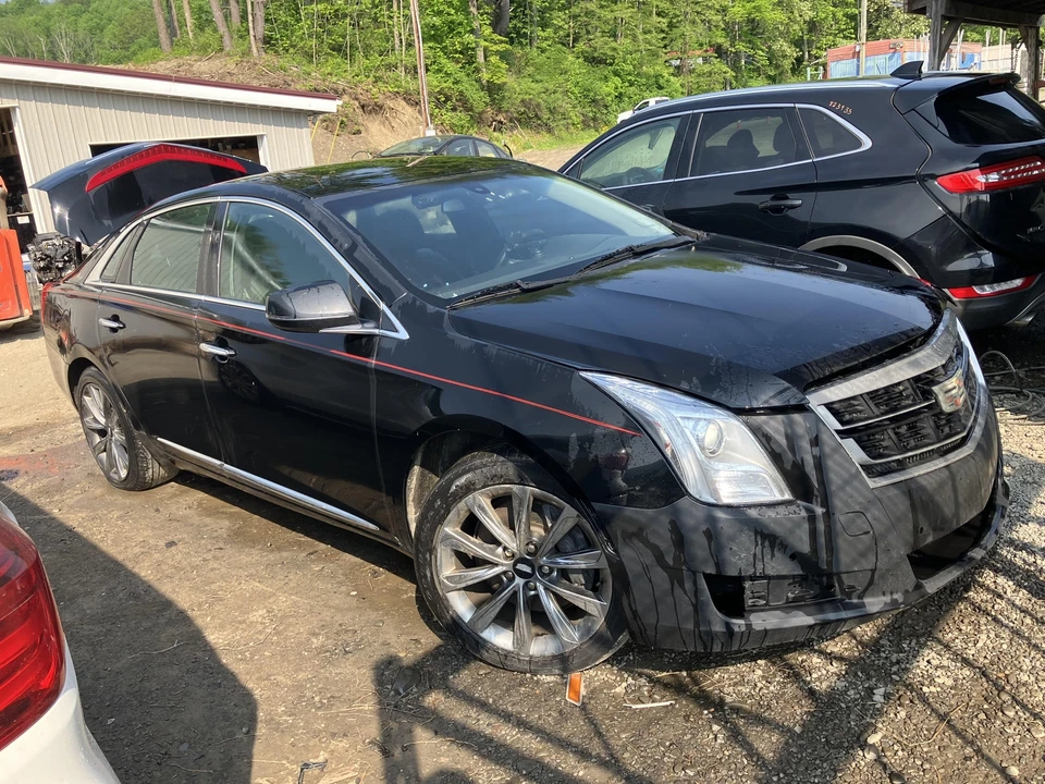 17 CADILLAC XTS Axle Shaft Front Outer Assembly Opt M7u Passenger - Image 1 of 4