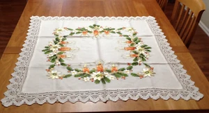 Mesa Navidad Vintage - Velas Bordadas - Flores de Pascua - 36 x 39 - Imagen 1 de 3