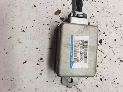 Chasis ECM control de crucero detrás guantera compatible con 00-05 ECLIPSE 1115000 Foto 1 de 4