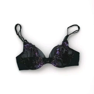 Sujetador Victoria's Secret 34c encaje negro. Bordado floral púrpura nuevo sin etiquetas - Imagen 1 de 6