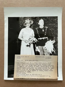 NEWS PHOTO 1936 Hyde Park NY Little Stone Chapel Wedding St James Church #192 - Picture 1 of 4