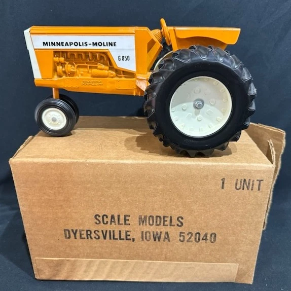 Tractor Minneapolis Moline G850 1988 modelos a escala 1/16 Summer Fest 6-11-88 Foto 1 de 4