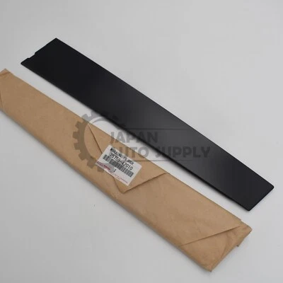 OEM GENUINE TOYOTA 13-18 RAV4 RIGHT PASSENGER DOOR APPLIQUE MOLDING 75755-42010 - Image 1 of 3