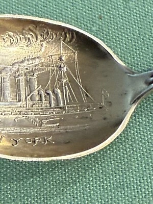 Acorazado Nueva York Antiguo F.S. Cuchara de ley Gilbert “F.A.F” (S215) Foto 1 de 4