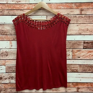 Top popover sin mangas bordado rojo para mujer Ann Taylor LOFT. Talla pequeña. - Imagen 1 de 6