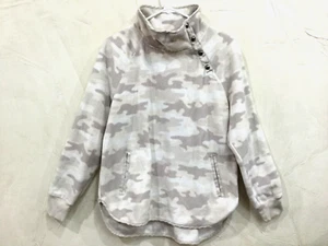 Green Tea Womens Size M Camo Fleece Top Pullover Sweatshirt Pockets Cream Khaki - Picture 1 of 9