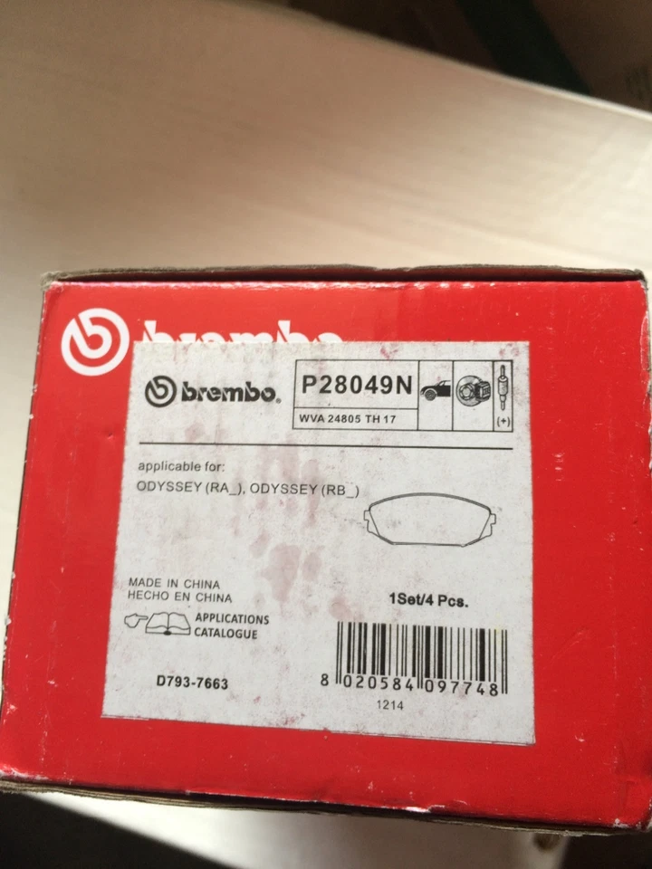 Pastillas de disco cerámicas delanteras Brembo P28049N- Honda Odyssey: 99-04. Acura MDX 01-02 Foto 1 de 1