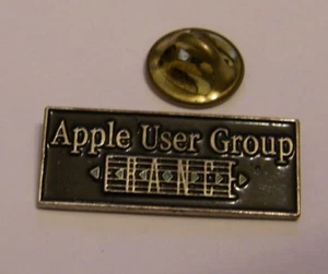 ORDINATEUR APPLE GROUPE D'UTILISATEURS APPLE FRANCE Insigne épingle vintage Mac MACINTOSH - Photo 1/3