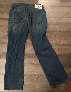 TRUE RELIGION JEANS MEN STRAIGHT USED SIZE 36 RARE HORSE SHOE BLUE JEANS - Picture 1 of 2
